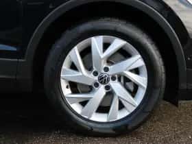 Volkswagen Tiguan (2022) thumbnail 9