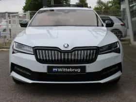 Škoda Superb (2023) thumbnail 8