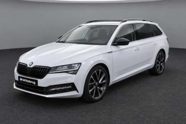 Škoda Superb (2023) thumbnail 5