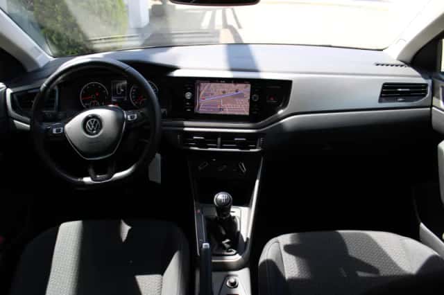 Volkswagen Polo (2021) thumbnail 4