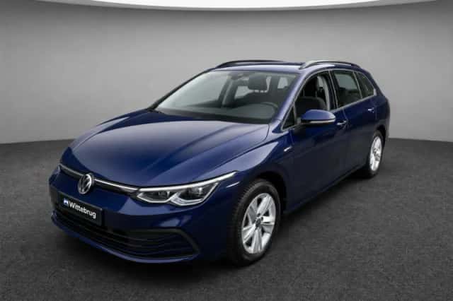 Volkswagen Golf (2024) thumbnail 5