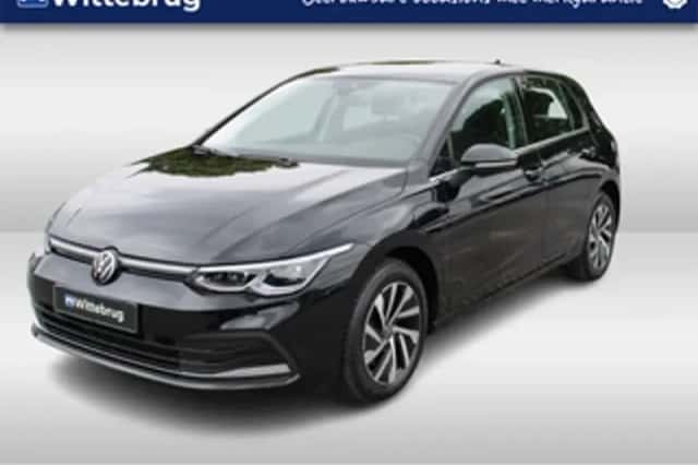 Volkswagen Golf (2022) thumbnail 1