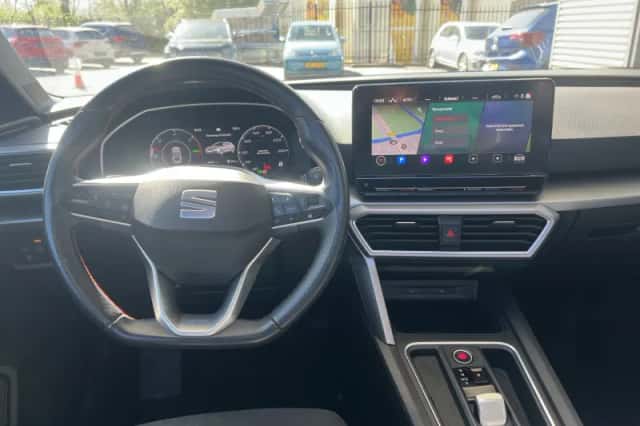 SEAT Leon (2021) thumbnail 5