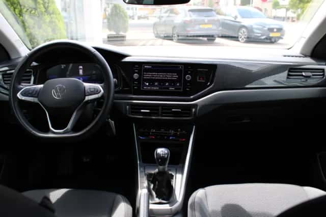 Volkswagen Taigo (2023) thumbnail 4