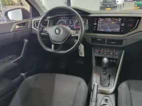 Volkswagen Polo (2021) thumbnail 4