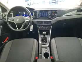 Volkswagen Polo (2022) thumbnail 4