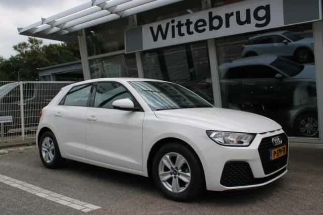 Audi A1 (2022) thumbnail 6