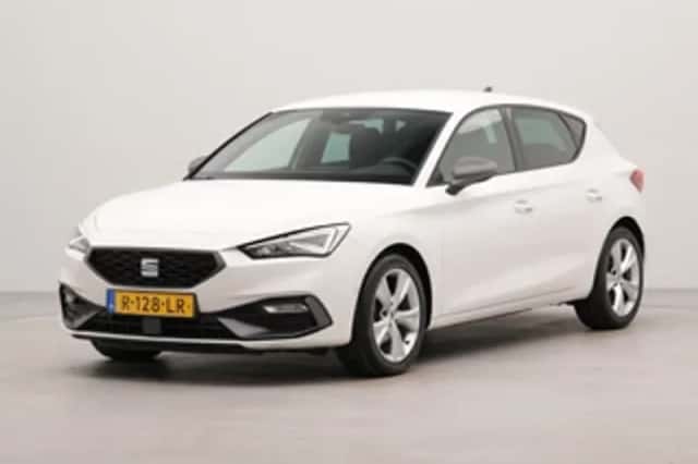 SEAT Leon (2022) thumbnail 1
