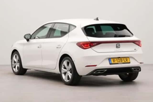 SEAT Leon (2022) thumbnail 4