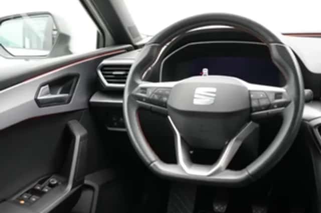 SEAT Leon (2022) thumbnail 6