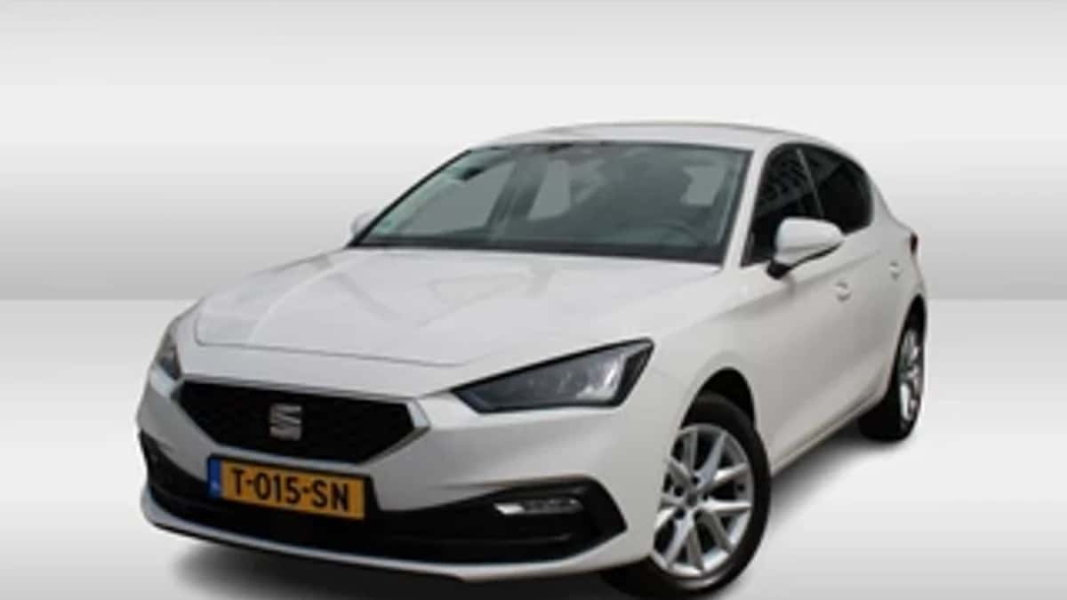 SEAT Leon (2023) — foto 1