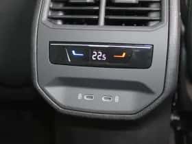 SEAT Leon (2023) thumbnail 33
