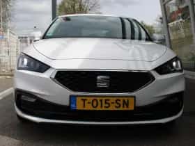 SEAT Leon (2023) thumbnail 8
