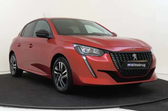 Peugeot 208 (2023) thumbnail 3
