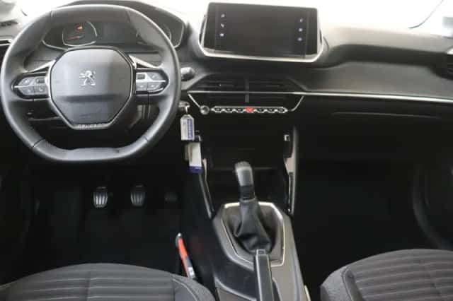 Peugeot 208 (2023) thumbnail 5