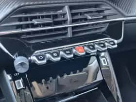 Peugeot 208 (2020) thumbnail 25