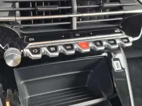 Peugeot 208 (2024) thumbnail 19
