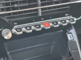 Peugeot 208 (2024) thumbnail 23