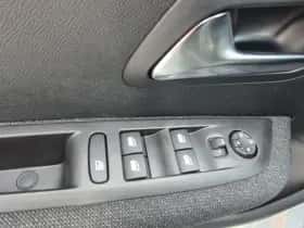 Peugeot 208 (2024) thumbnail 25