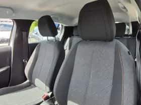 Peugeot 208 (2024) thumbnail 33