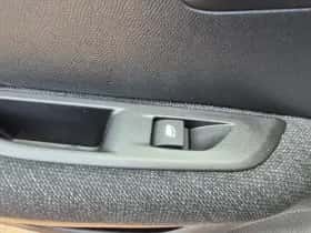 Peugeot 208 (2024) thumbnail 36