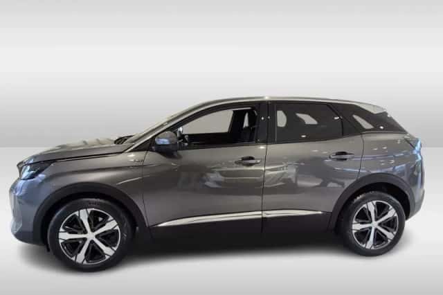 Peugeot 3008 (2021) thumbnail 3