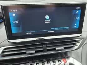 Peugeot 3008 (2021) thumbnail 23