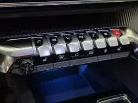 Peugeot 3008 (2021) thumbnail 26