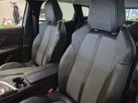 Peugeot 3008 (2021) thumbnail 33