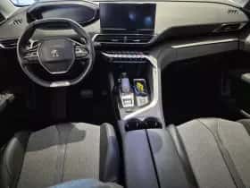 Peugeot 3008 (2021) thumbnail 9