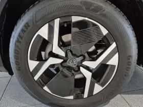 Peugeot 2008 (2024) thumbnail 14