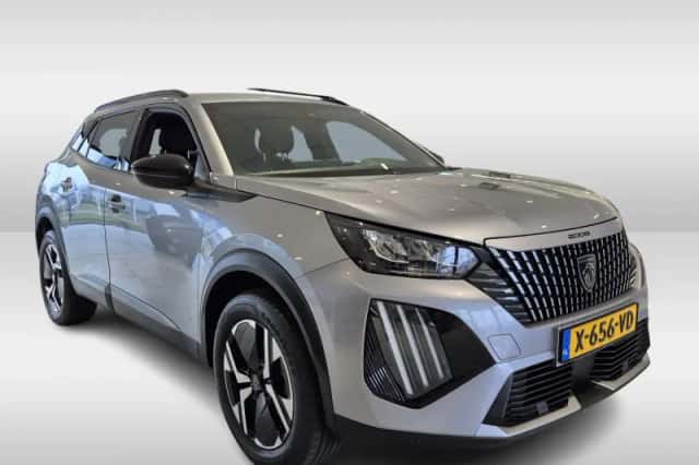Peugeot 2008 (2024) thumbnail 2