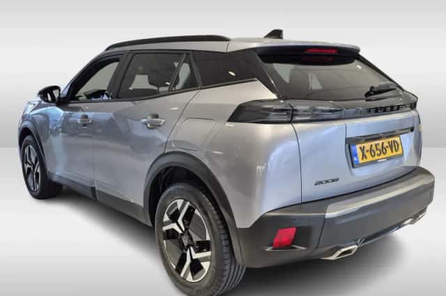 Peugeot 2008 (2024) thumbnail 4