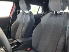 Peugeot 2008 (2024) thumbnail 41