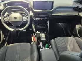 Peugeot 2008 (2024) thumbnail 9