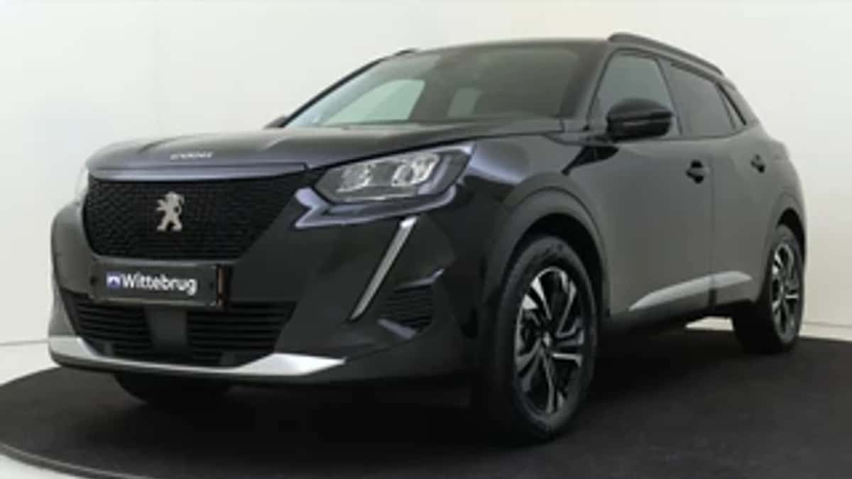 Peugeot e-2008 (2022) — foto 1