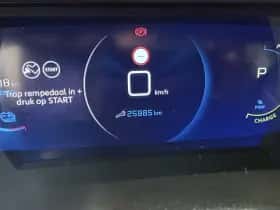 Peugeot e-2008 (2022) thumbnail 9