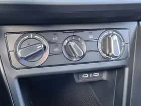 Volkswagen Polo (2025) thumbnail 36