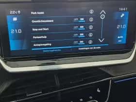 Peugeot 2008 (2021) thumbnail 20