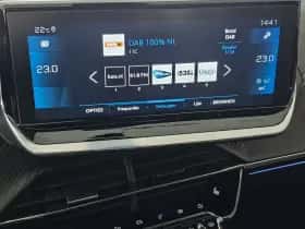Peugeot 2008 (2021) thumbnail 21
