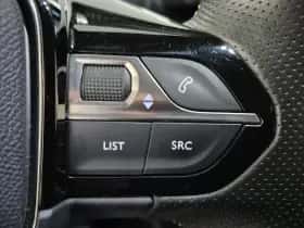 Peugeot 2008 (2021) thumbnail 35