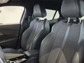 Peugeot 2008 (2021) thumbnail 39