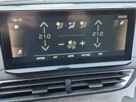Peugeot 5008 (2022) thumbnail 26
