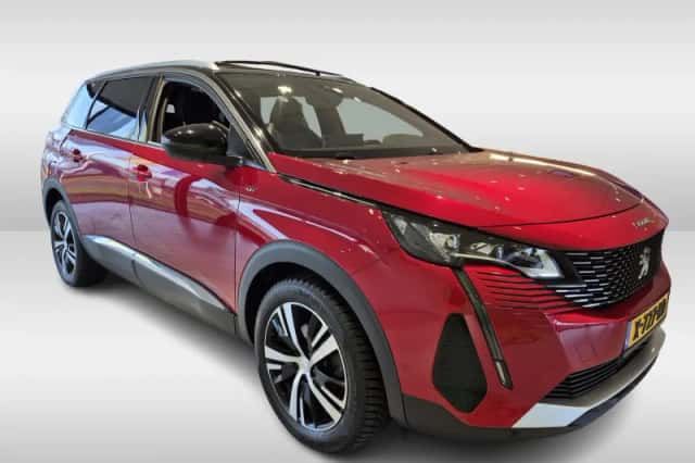 Peugeot 5008 (2022) thumbnail 2