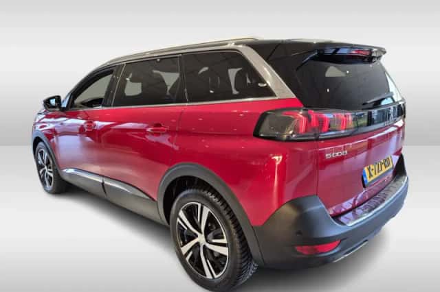 Peugeot 5008 (2022) thumbnail 4