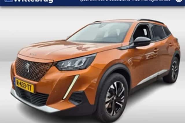 Peugeot e-2008 (2022) thumbnail 1