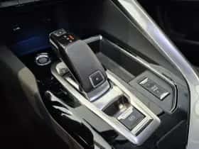 Peugeot 3008 (2021) thumbnail 17