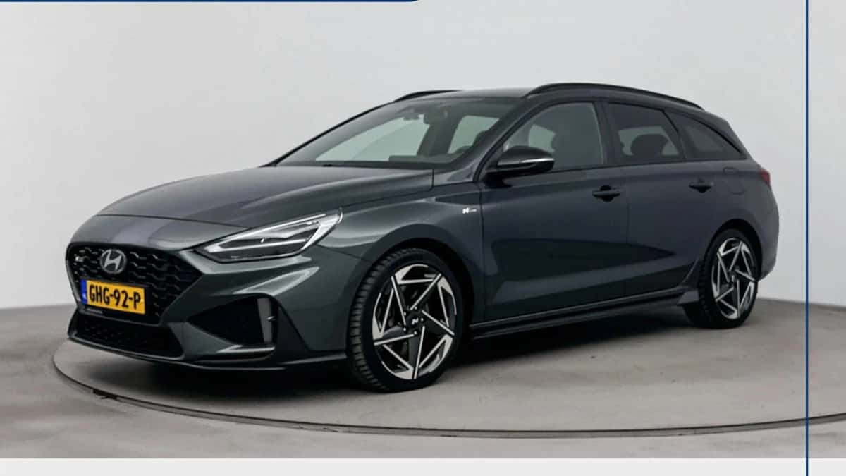 Hyundai i30 (2024) — foto 1
