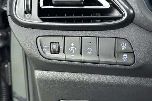 Hyundai i30 (2024) thumbnail 15