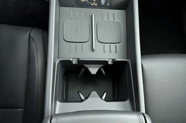 Hyundai Santa Fe (2026) thumbnail 24